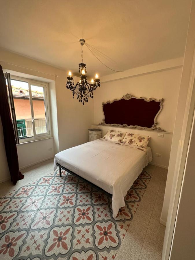 Bed and Breakfast Elegante Stanza Rossa Mottino23 Lerici Exterior foto