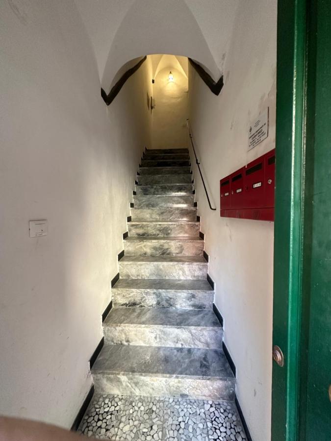 Bed and Breakfast Elegante Stanza Rossa Mottino23 Lerici Exterior foto